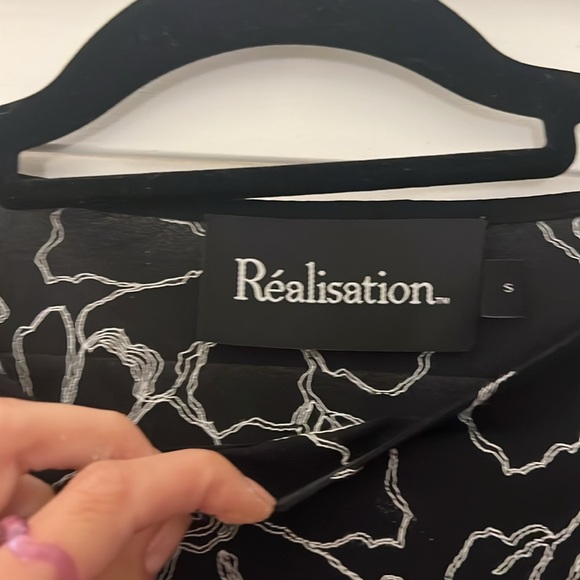 Realisation Par - THE BRIGITTE - Embroidered Fleur

Size small! - Picture 5 of 5